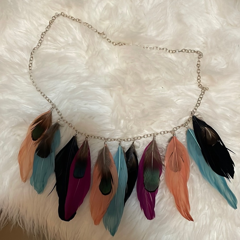 Feather’s necklace